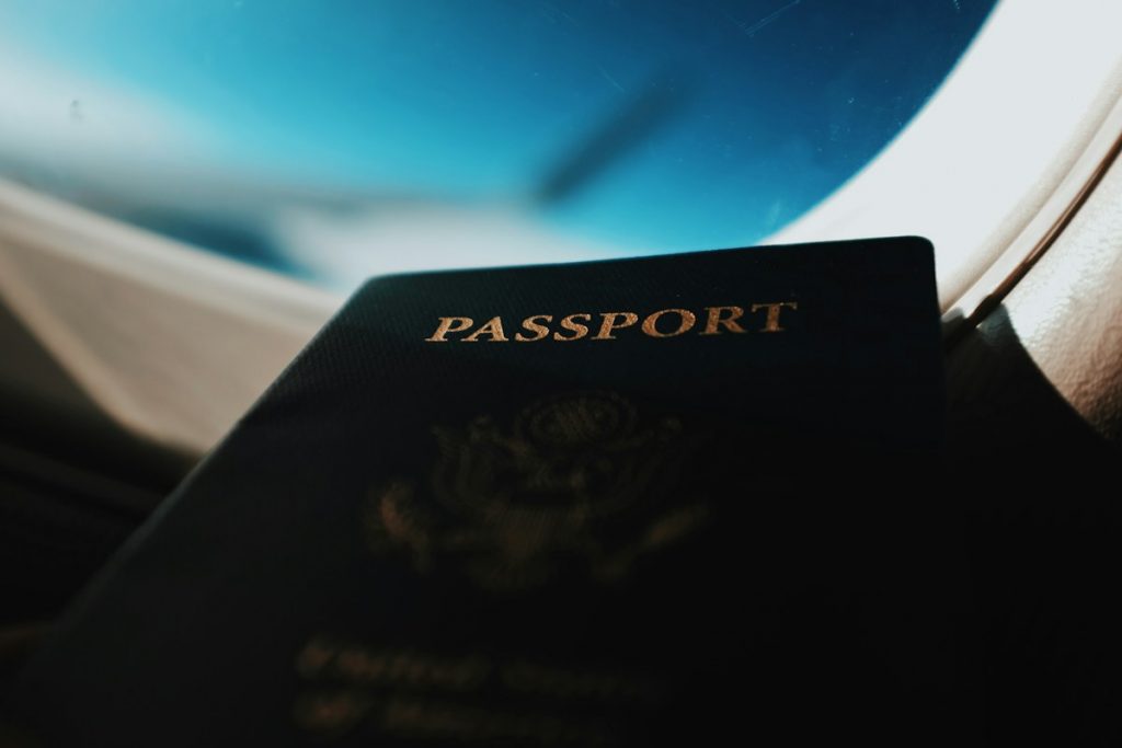 AI-Powered UK Innovator Visa Application Assistant: Organising Compliant Pitch Decks and Documentation