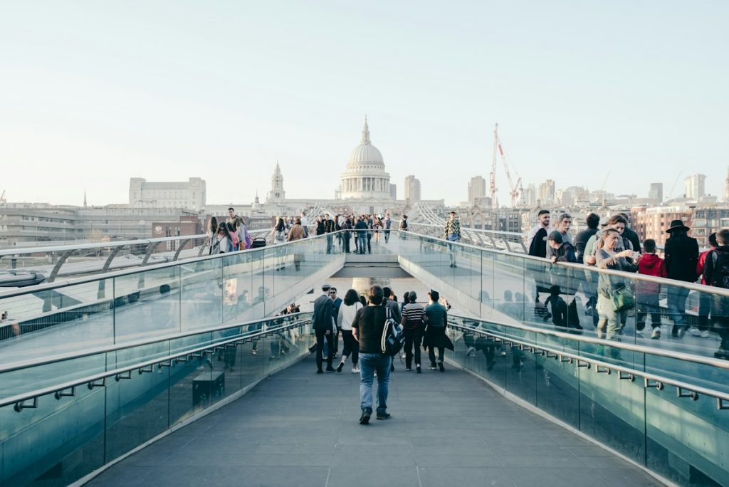 Beyond Generic Decks: Why AI-Powered UK Innovator Visa Application Assistant Outperforms Generic AI Pitch Tools