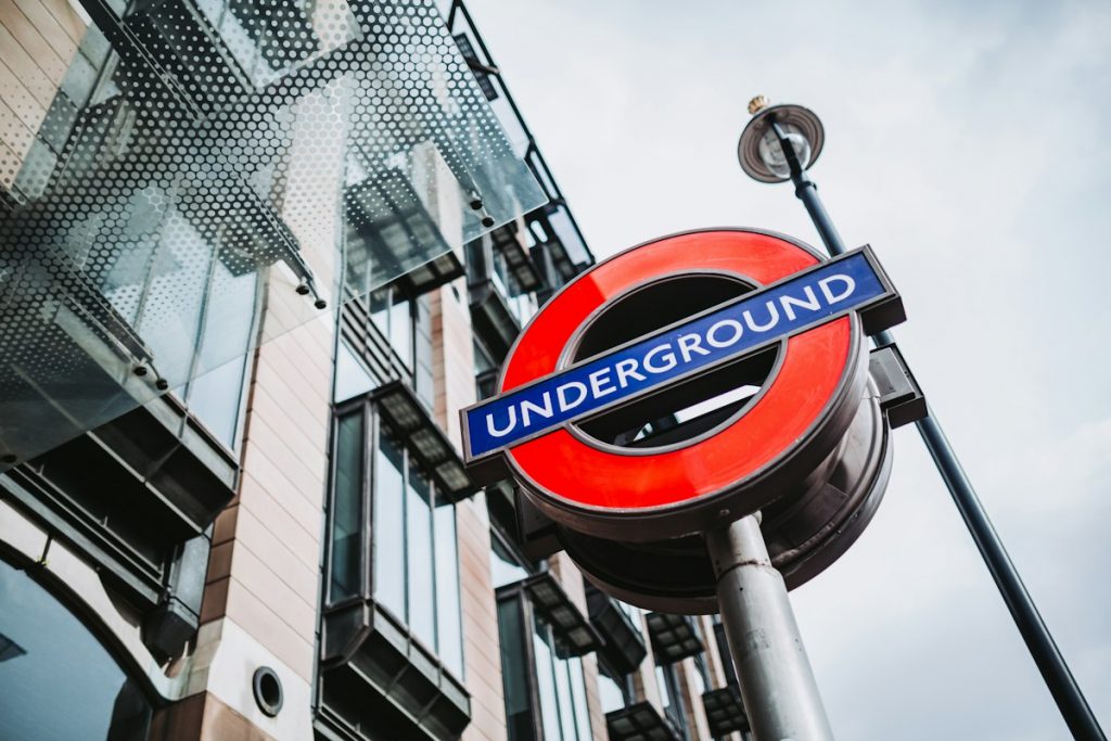 Navigating the UK Tech Ecosystem: Scale Smarter with AI-Powered UK Innovator Visa Application Assistant