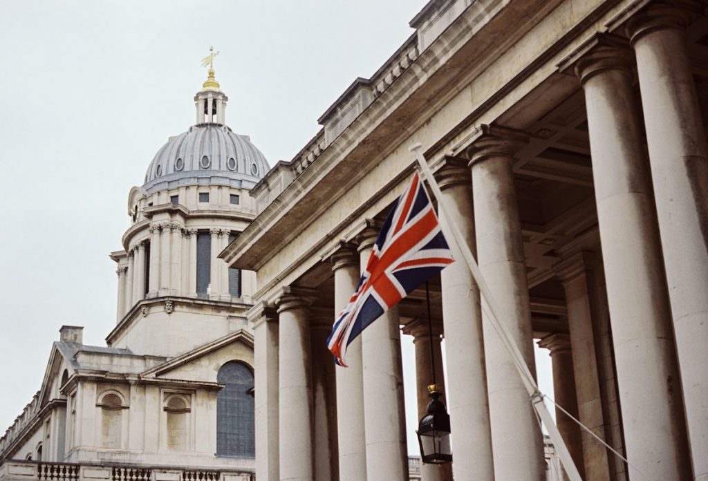 Navigating Public R&D Mandates: AI-Powered UK Innovator Visa Application Assistant for Policy Compliance