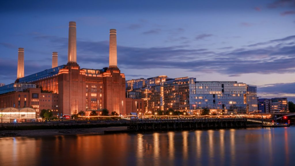 Aligning with UK Industrial Priorities: Strategic Sector Gap Analysis with AI-Powered UK Innovator Visa Application Assistant