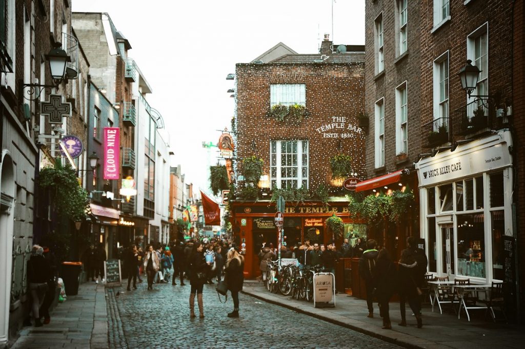 Navigating Changing UK Travel Rules: AI-Powered UK Innovator Visa Application Assistant Secures Your British Founder Status