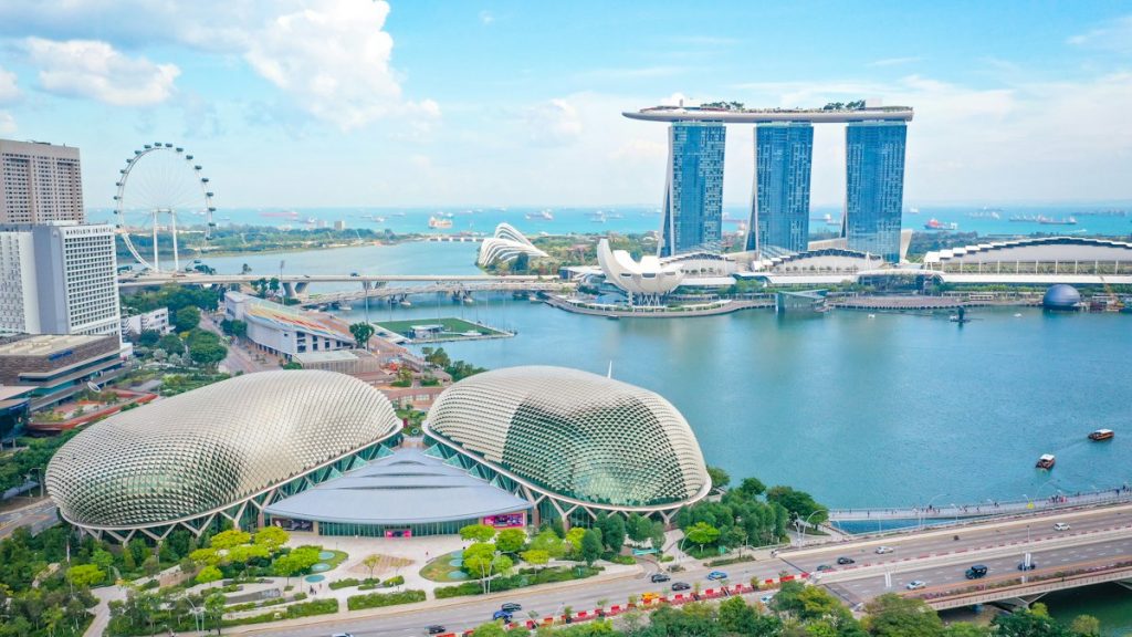 Expanding from Singapore to the UK: AI-Powered UK Innovator Visa Application Assistant Playbook