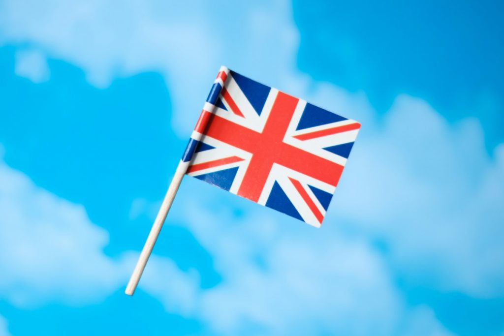 Master Everyday UK Slang British English Expressions for Pitching Success with AI-Powered UK Innovator Visa Application Assistant
