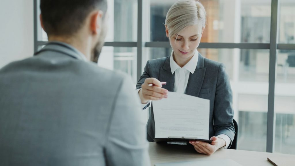 Optimise Your Founder Profile Using AI-Powered UK Innovator Visa Application Assistant
