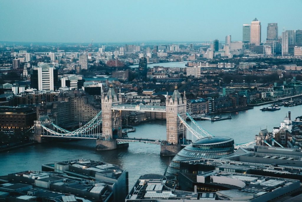 UK Scale Up Visa AI and Economic Trends: AI-Powered UK Innovator Visa Application Assistant Financial Viability Guide